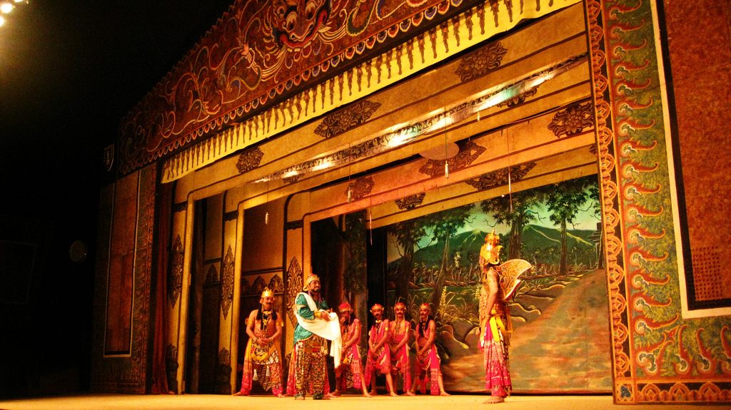 Seni Pertunjukan dan Wayang Orang